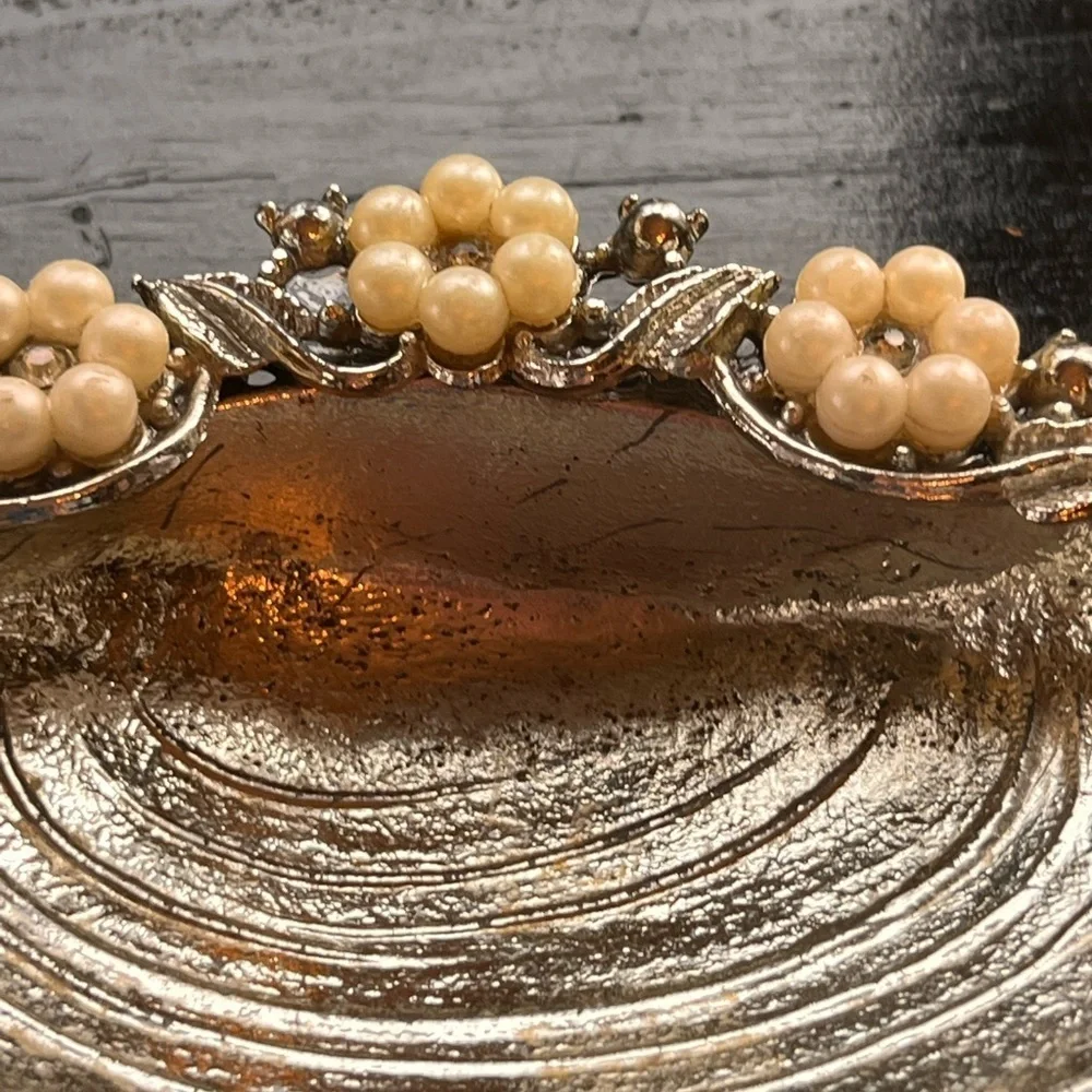 Faux Pearl Rhinestone Clam Shell Seashell Trinket Dish Beach Ocean Decor